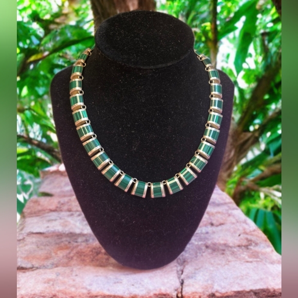 Taxco Sterling Silver & Malachite Necklace. 15.5" Choker. 53.5 Grams - Picture 5 of 6